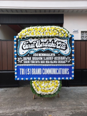 Papan Bunga Duka di Sungai Serut